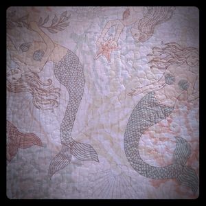 Mermaid Queen Size Quilt 90x92